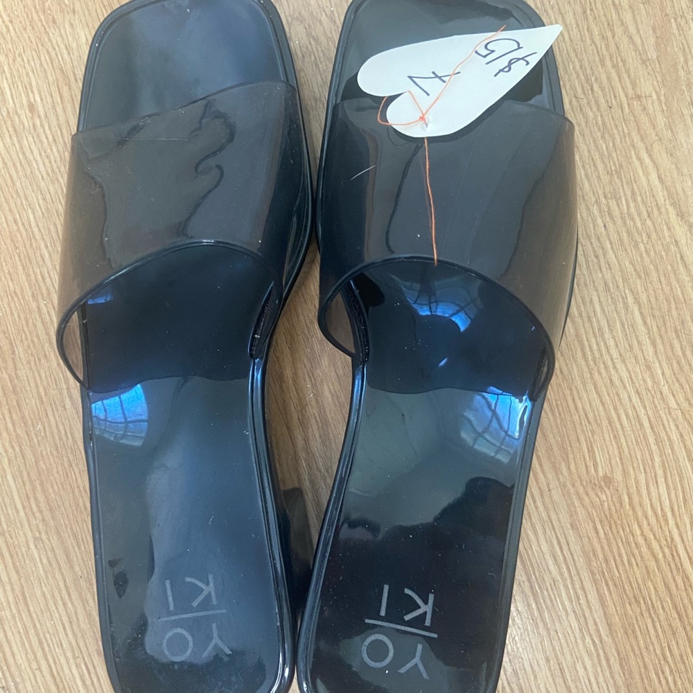 Yoki Women's Black Slide Mules